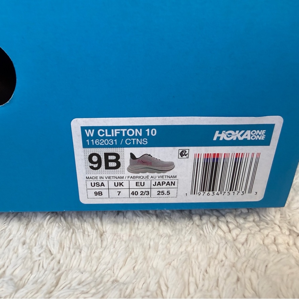 Hoka Women's Clifton 10 
✨carnation pink/starlight glow ✨ - Picture 10 of 11